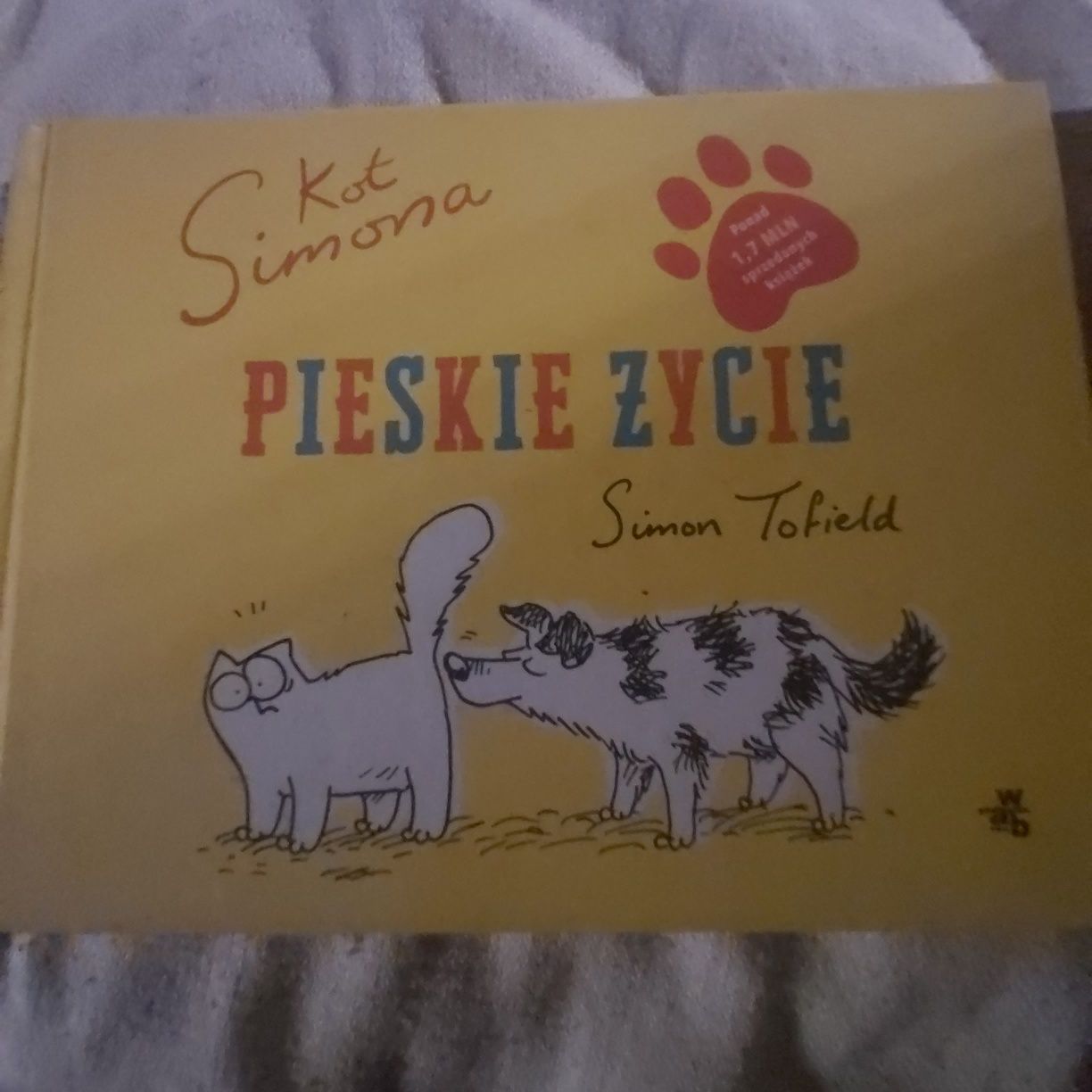 Kot Simona. Pieskie życie