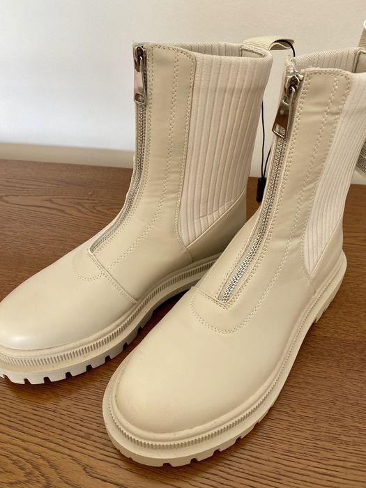 Botas novas de marca 39