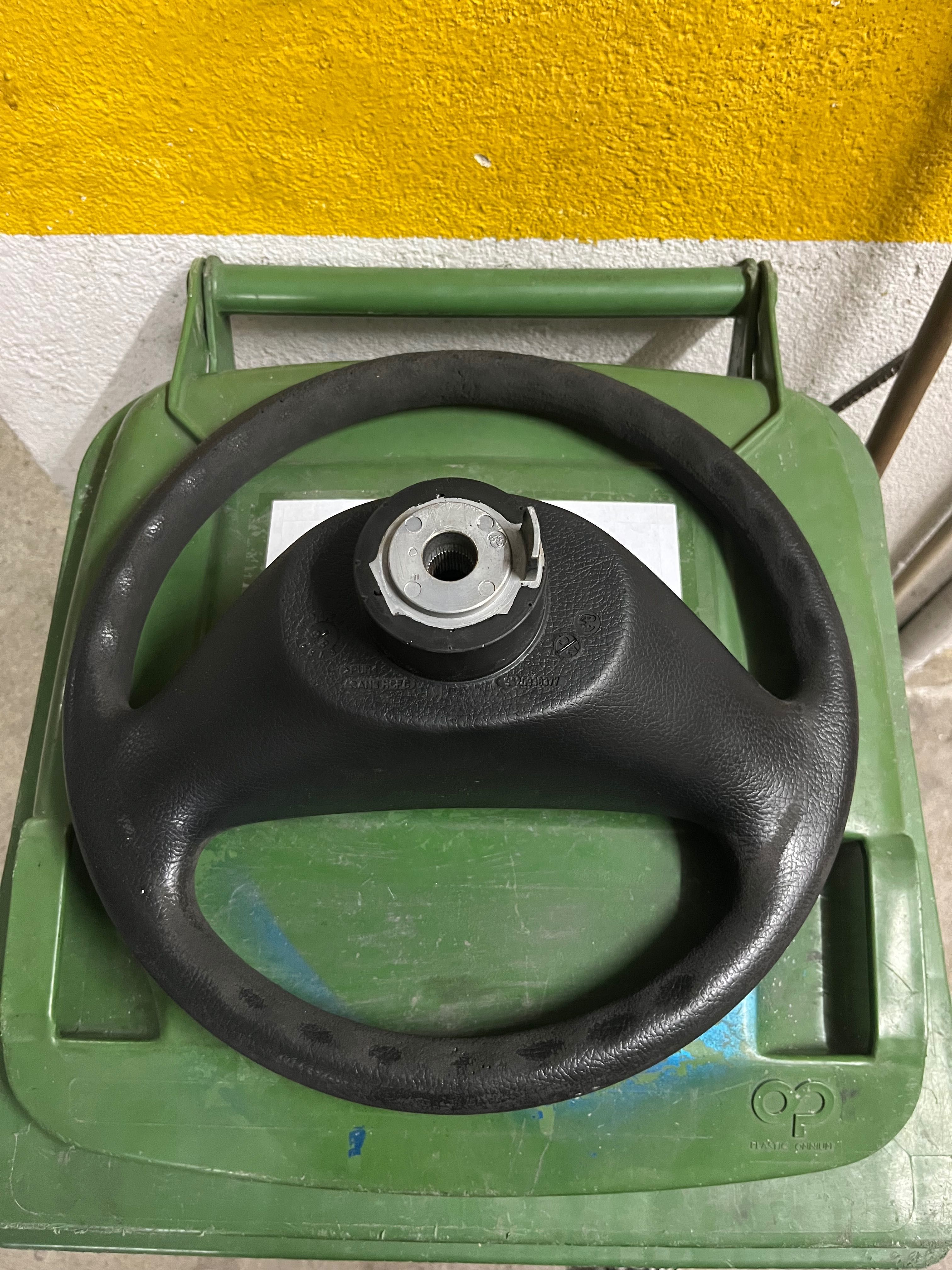 Volante Peugeot 106 sem airbag