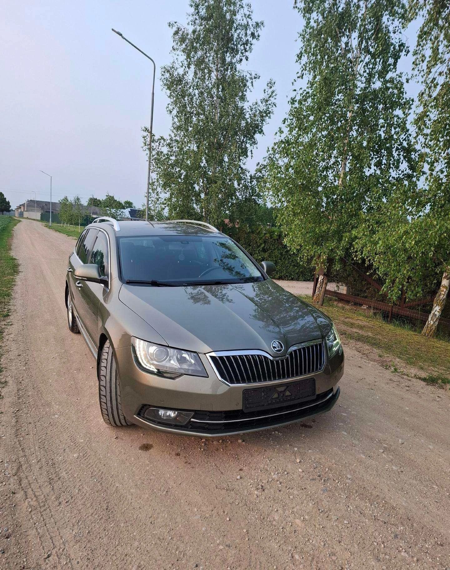 Skoda Superb 2.0 2014