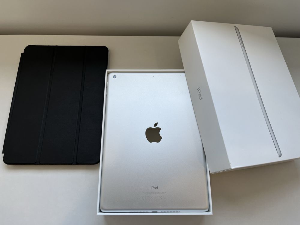 IPad 5 32Gb como novo com SmartCase