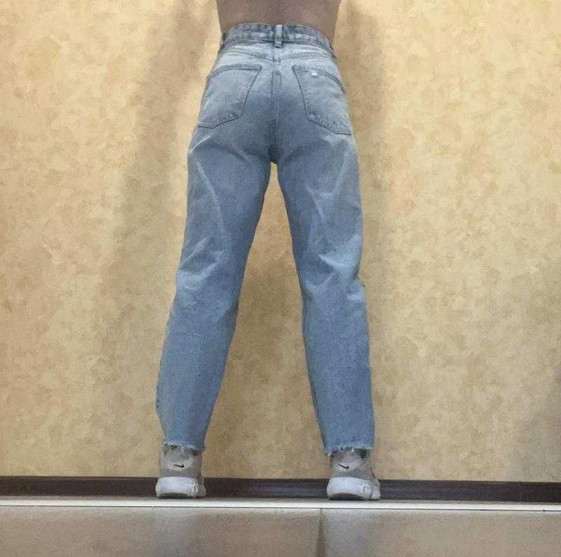 Укорочені джинси необроблений низ прямі zara 34\xs