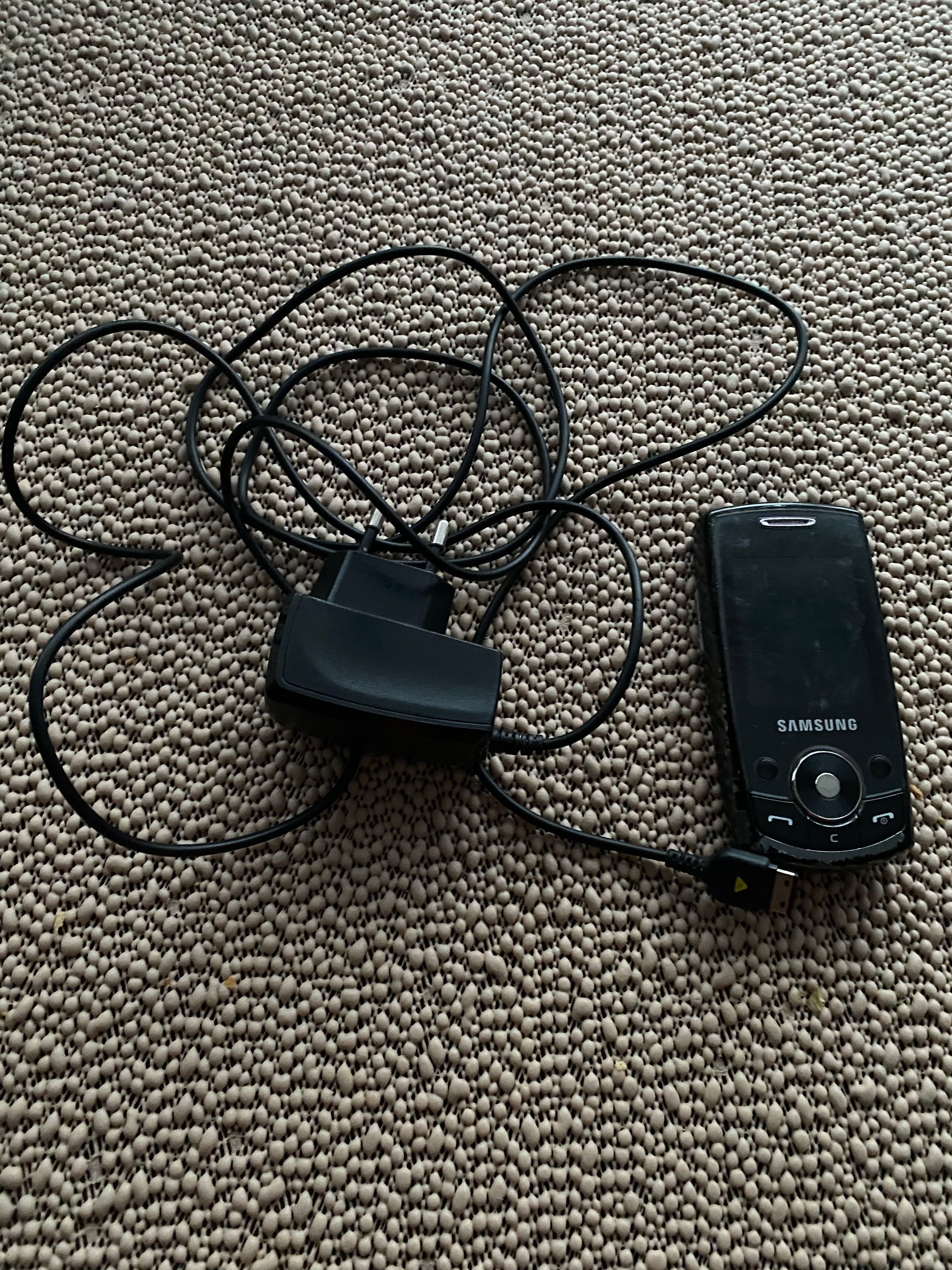 Telefon Samsung SGH-L760, wysuwany