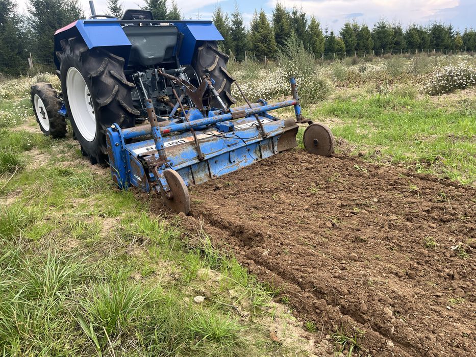 Iseki ciagnik traktor  337 33km 4x4 16 biegów glebogryzarka