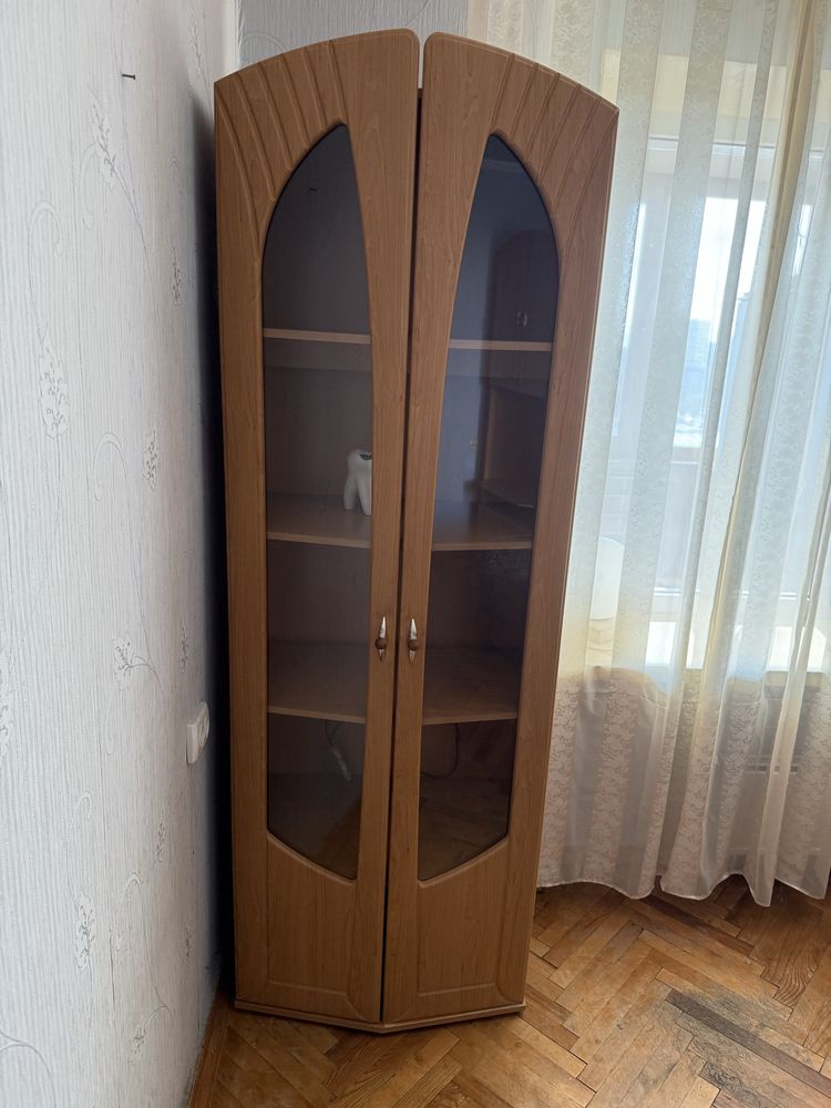 Продам меблі в кімнату