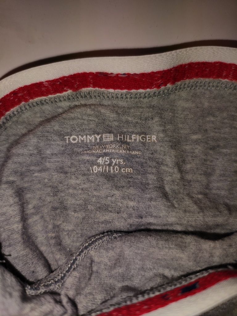 Tommy Hilfiger r.104/110 na 4-5lat bielizna,majtki,staniczek,komplet.