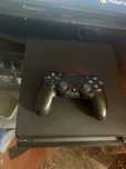 Продаю PS 4 срочно!
