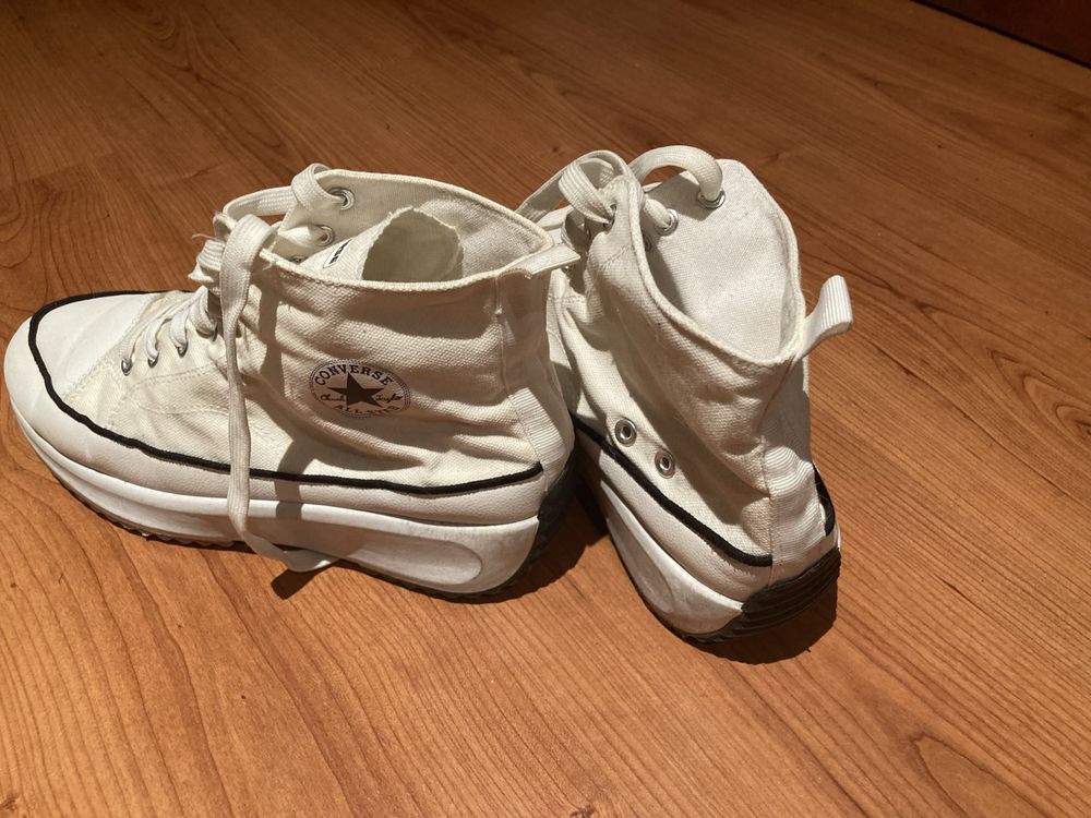 Tenis bota marca converse n41