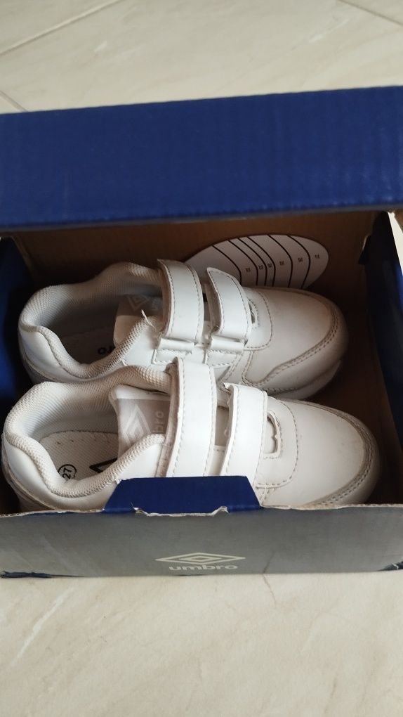 Buty Umbro adidasy 27