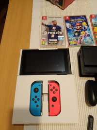 Konsola Nintendo Switch na gwarancji + 3 gry