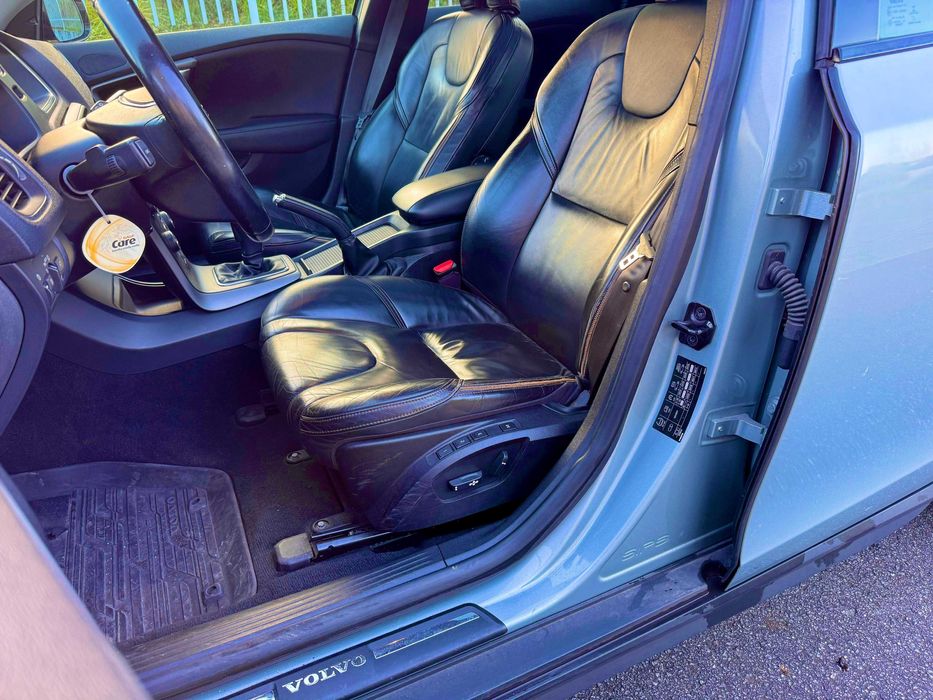 Volvo V40 525 1.6 T4 GTDi Gasolina 180 cv  c/garantia de caixa!!