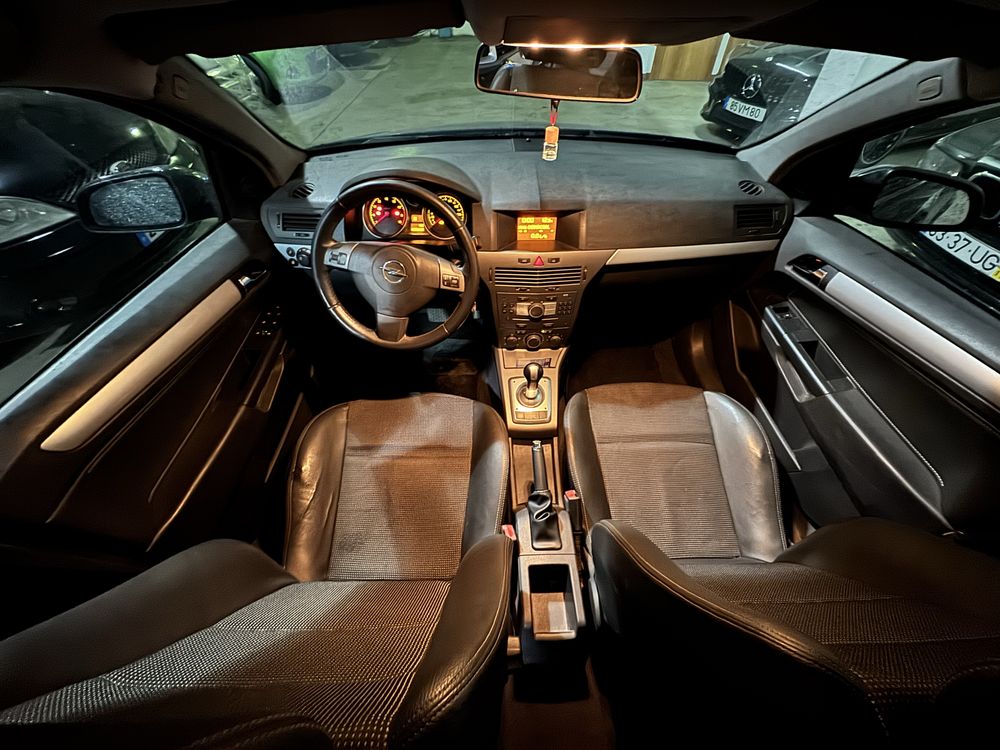 Opel Astra H 1.6i Cosmo Automatico