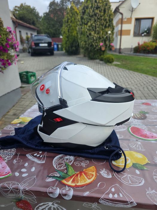 Kask Shark Oxo biała perła roz.L