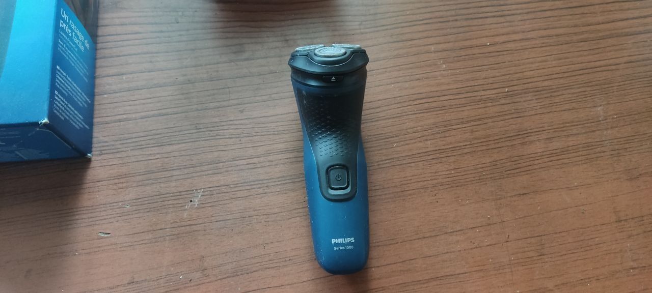 Бритва Philips Series 1000