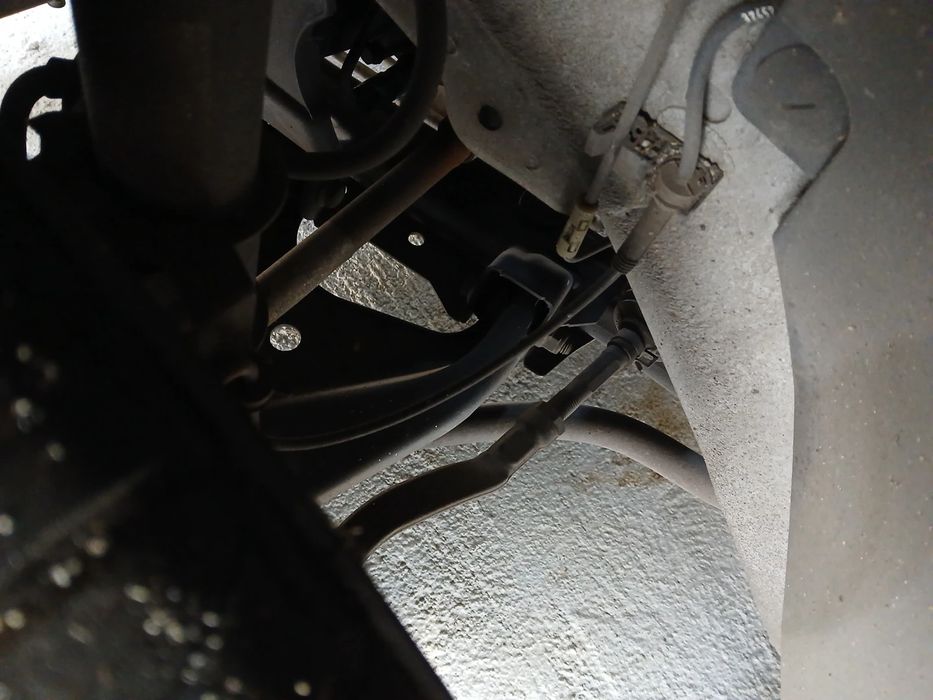 Braço de suspensão frente esquerdo DACIA Dokker (0S_)