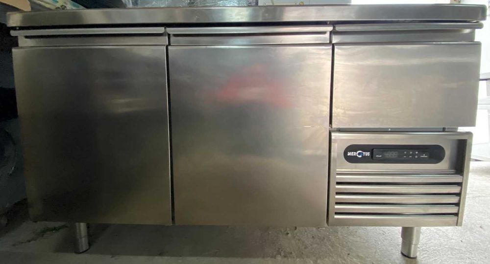 Bancada horizontal - 2 portas com frio - Mercatus