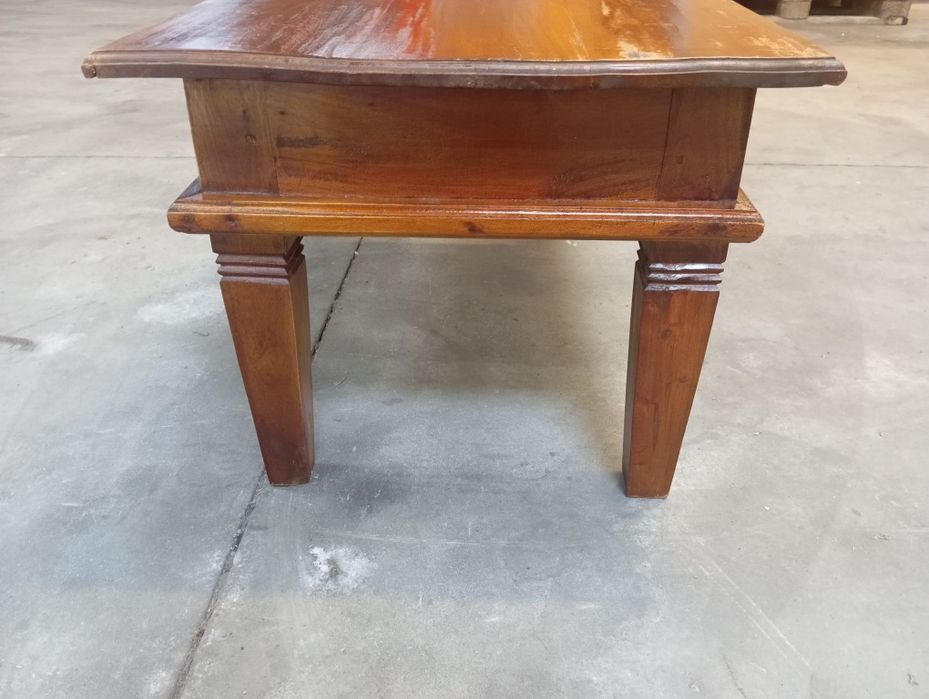 Antyczny stolik kawowy z trzema szuflada konsola mi