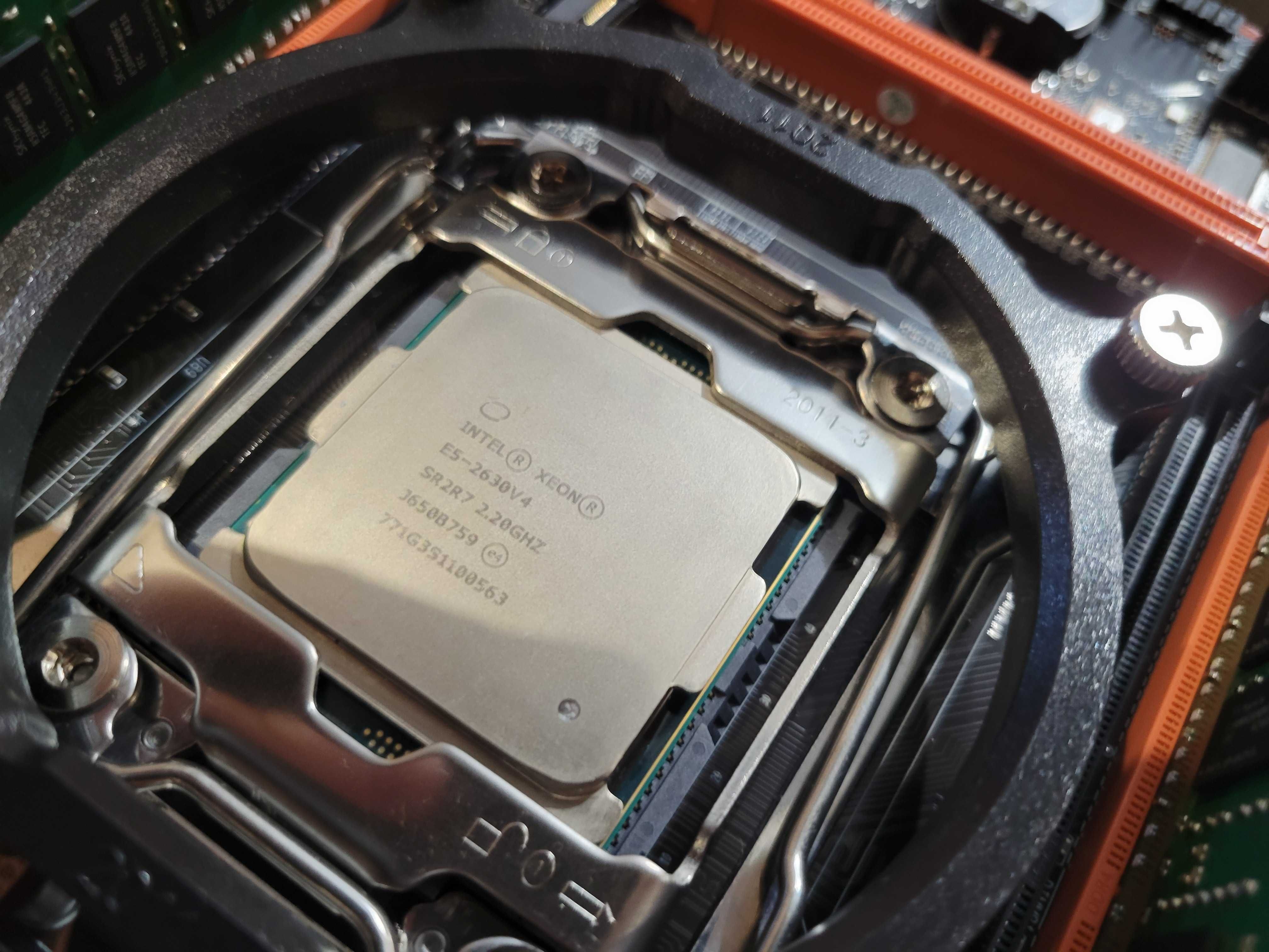 Потужний комплект x99 2011v3 xeon 2630v4 ОЗП 16гб DDR4