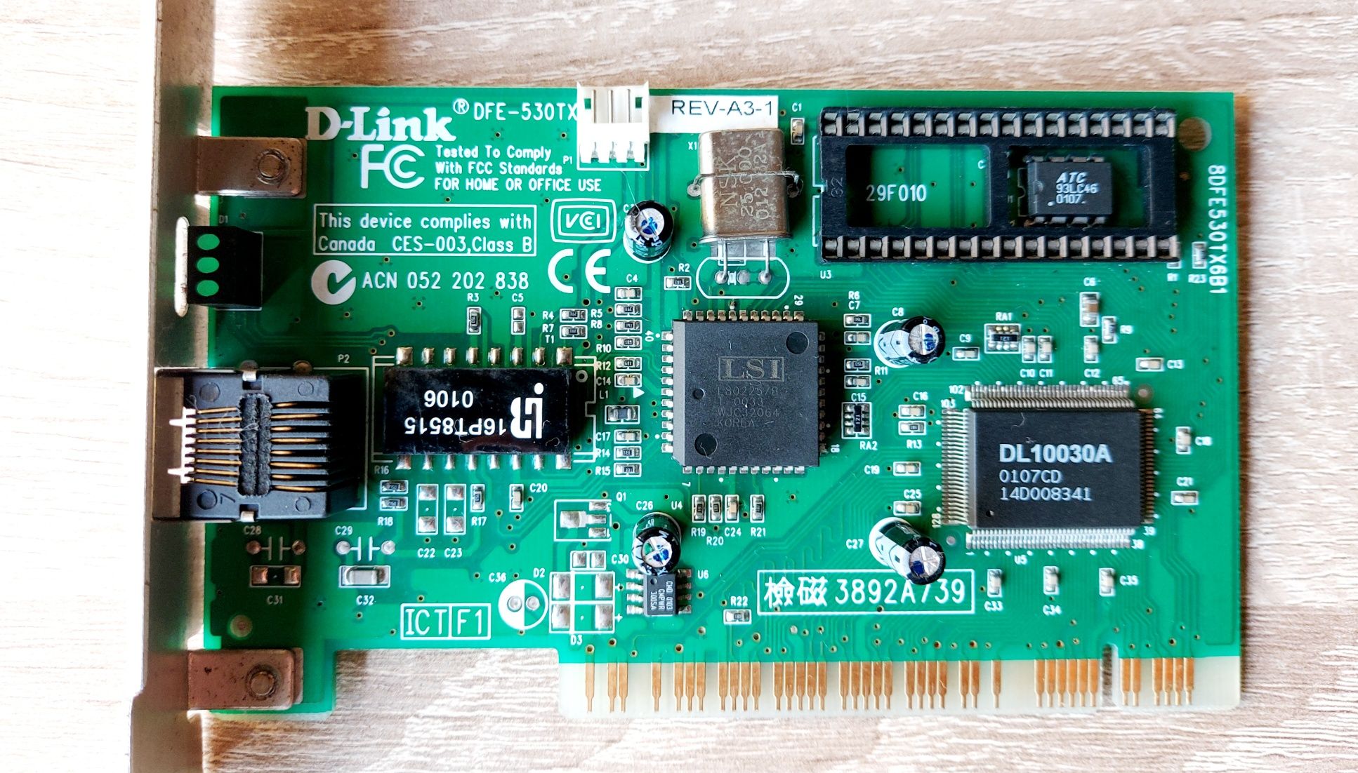 Placa de rede ethernet D-Link DFE-530TX 32-Bit PCI
