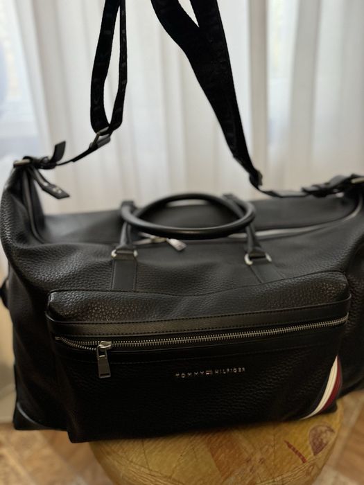 Сумка дорожная  TOMMY HILFIGER нов