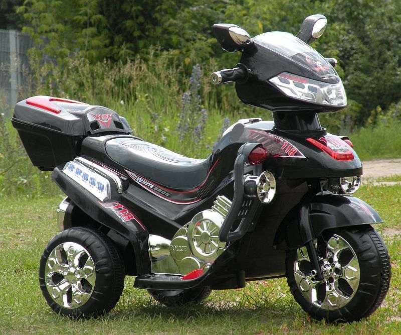 MOTOR, SKUTER na akumulator WERSJA STRONG 2 dźwięki światła/ ST-C-031
