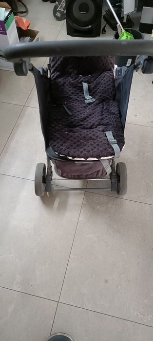 Spacerówka w dobrym stanie