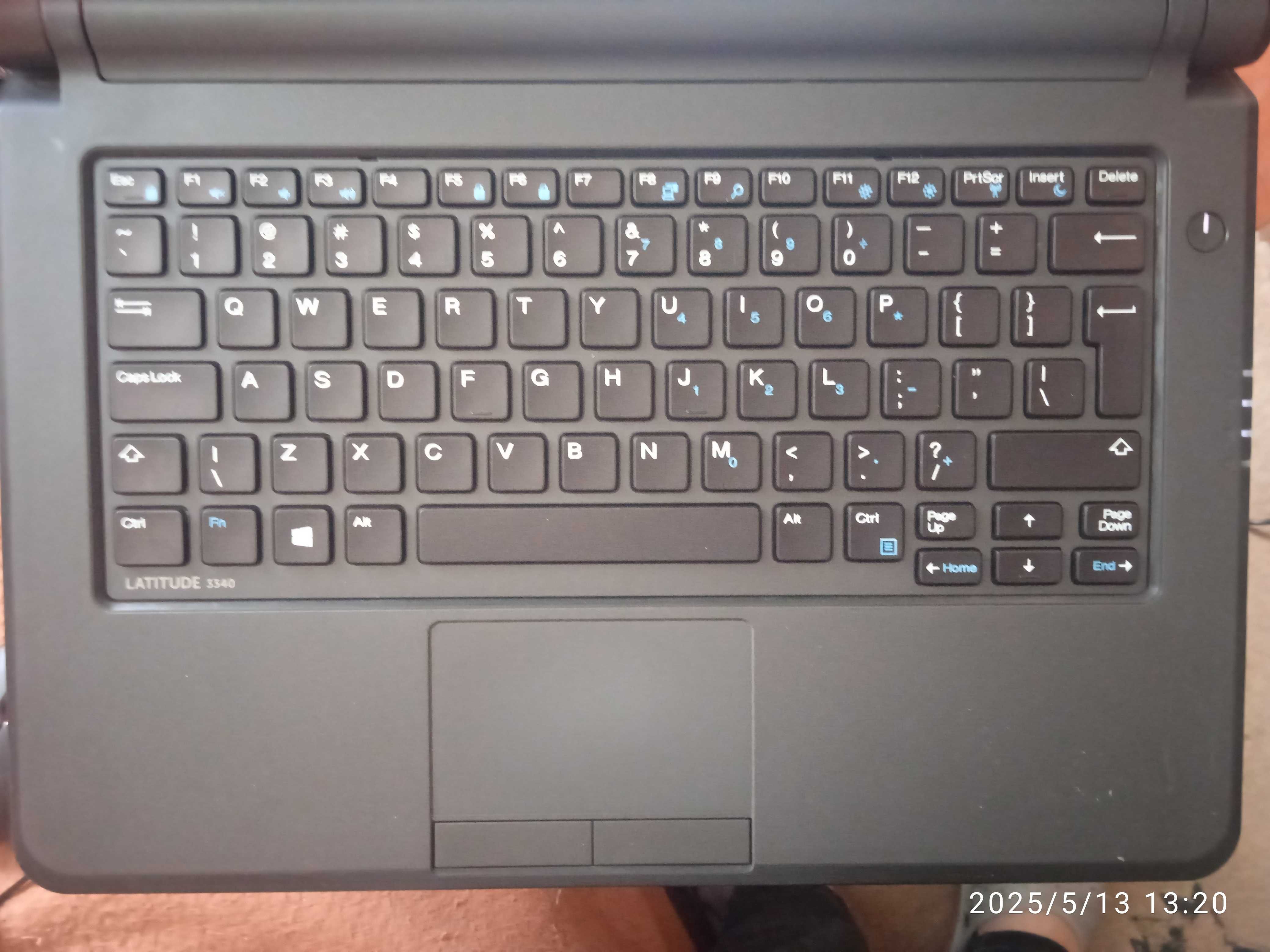 Laptop Dell Latitude 3340 i3,nowy SSD 256, 8GB RAM, Windows 10 gwr.12m