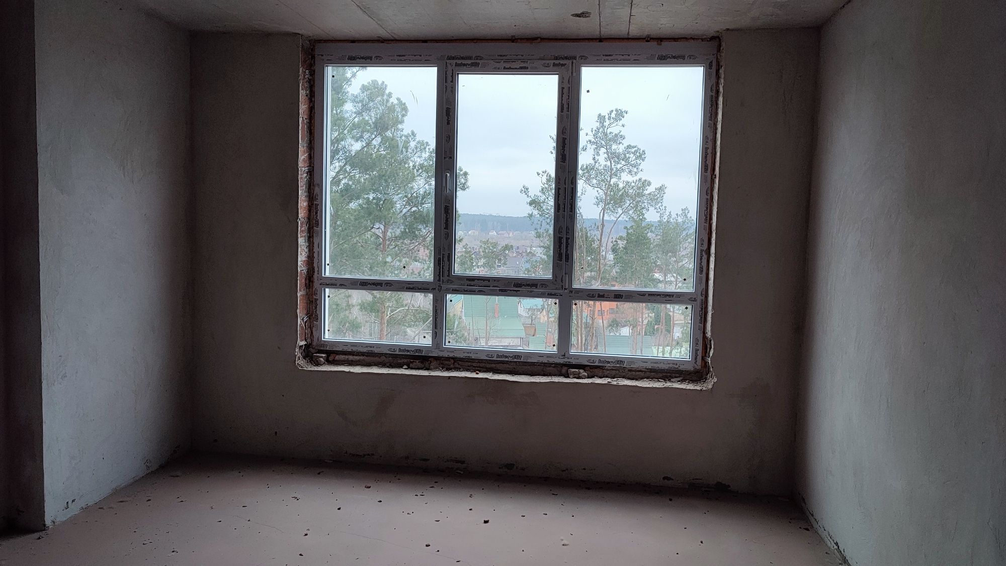 Продаж 2 кімнатної квартири, зручний виїзд на Київ. Гарний вид з вікна
