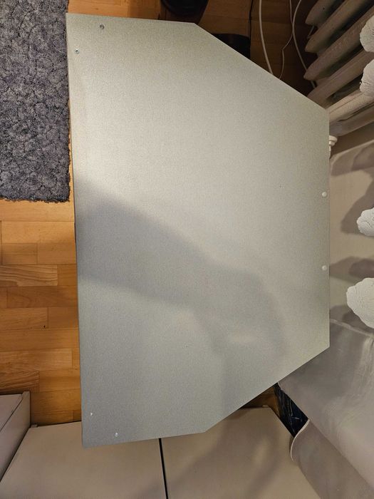 Stolik pod telewizor