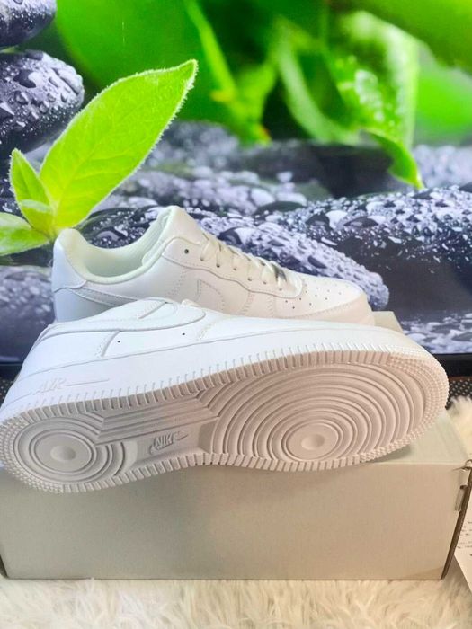 Buty meskie Trampk Nike Air Force 1 Low '07 White R.46