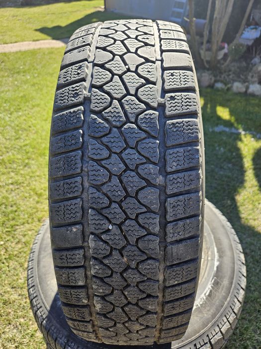 Dayton VanWinter 215/70R15 Bus zima