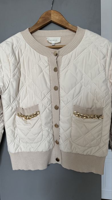 Світлий стьобаний бомбер