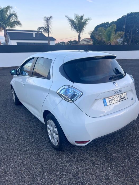 Zoe 22kw baterias proprias 74mil klm