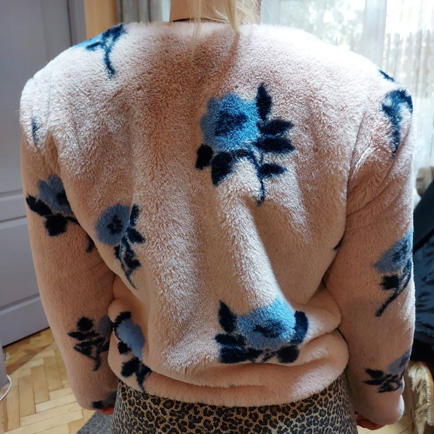 Розовый полушубок. Zara XS.