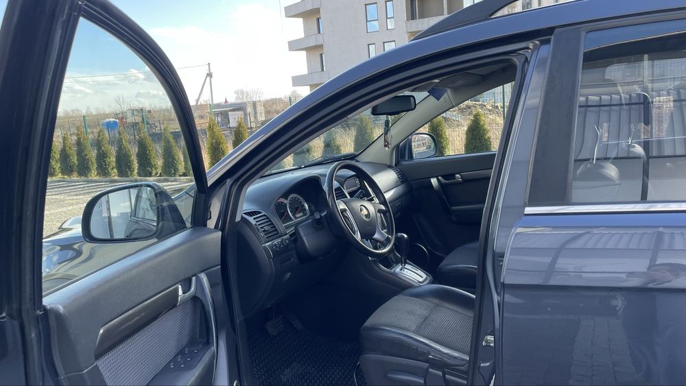 Автомобіль
