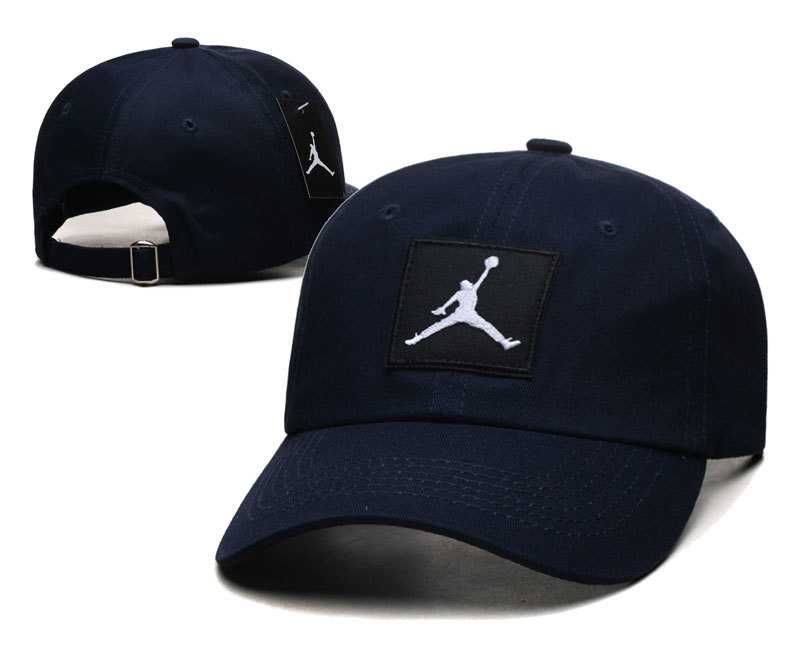 Стильні кепки Jordan