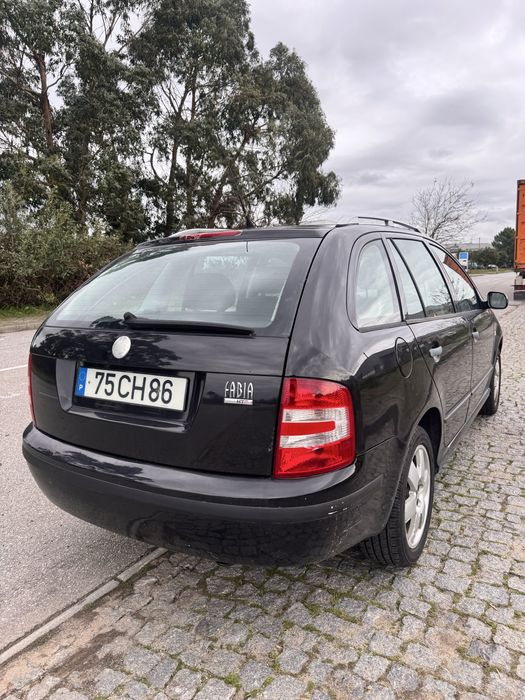 Skoda fabia 1.2gasolina