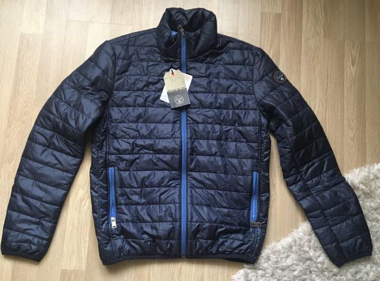 Мужская куртка napapijri,раз m