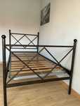 Cama  de ferro individual