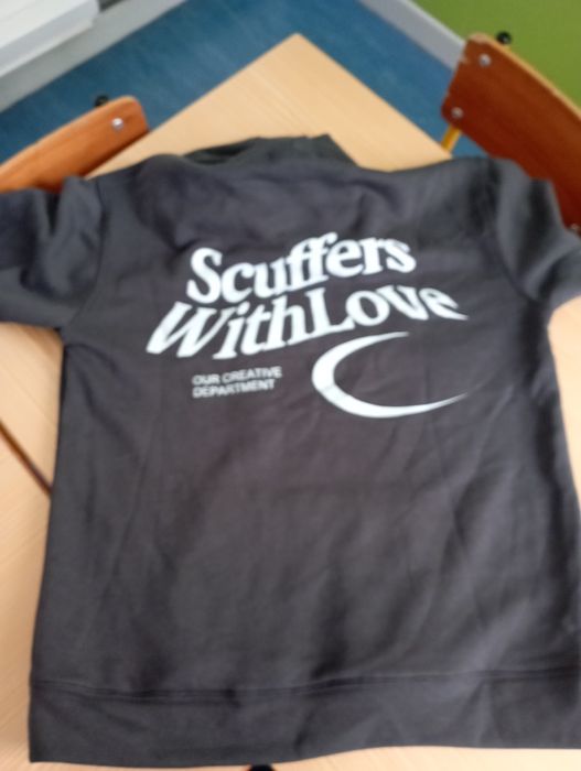 Swet com capuz tamanho M, NOVA