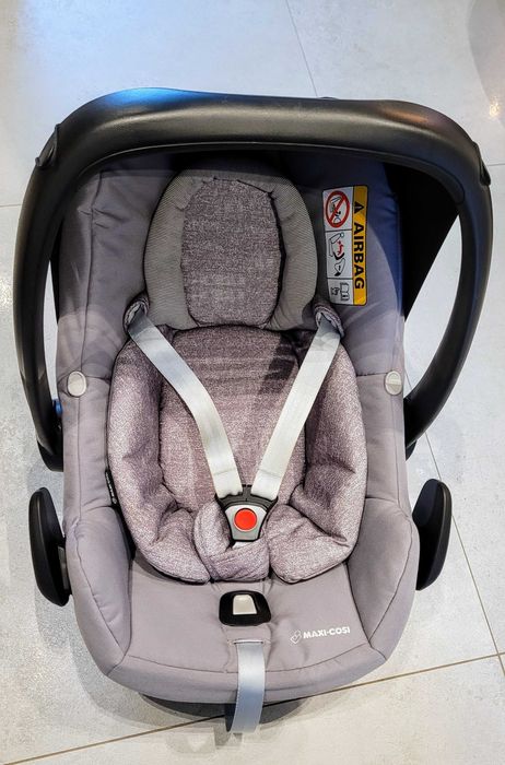 Maxi-Cosi Zestaw 3w1, baza Isofix + dwa foteliki 0-4 lat