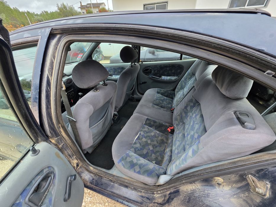 Renault megane 1.9 DTi LER DESCRIÇÃO NÃO TRABALHA