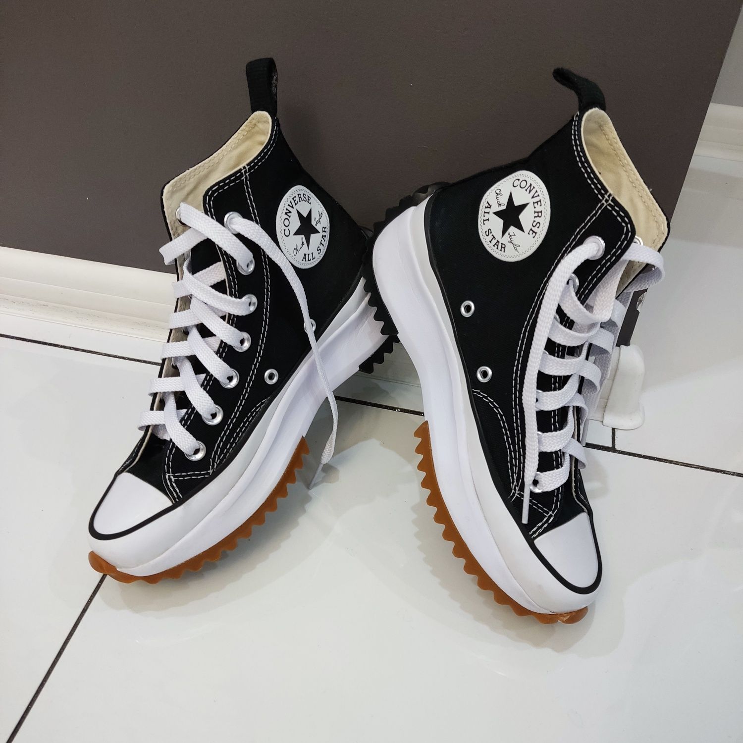 Converse run star hike conversy platform lift czarne r.37