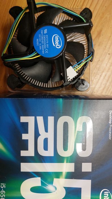 Продаю кулер процесорний.