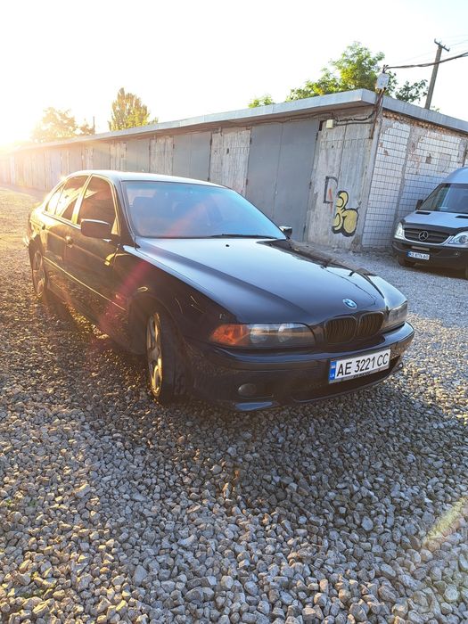 Продам бмв е 39 м52б25tu