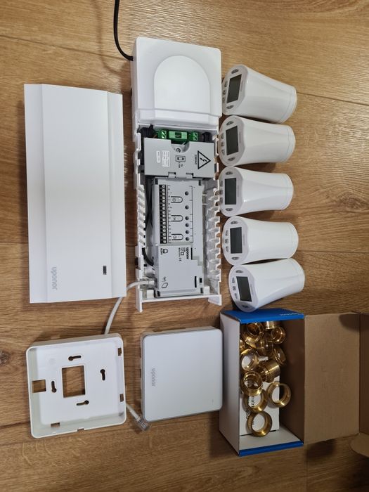 Uponor zestaw Smatrix Wave Pulse X-265 i R-208, Głowica T-162