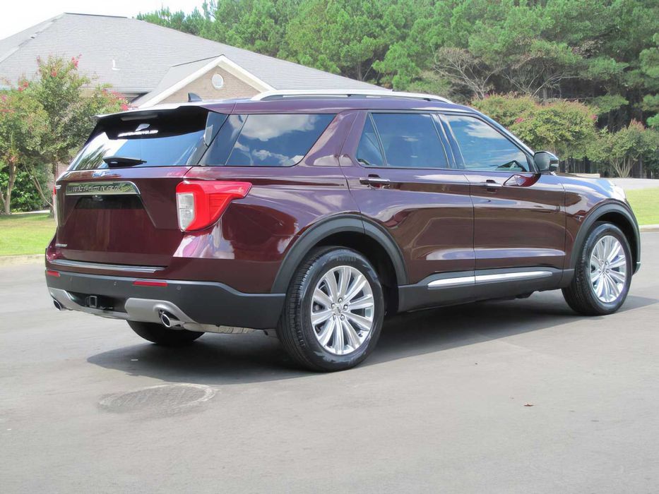 Ford Explorer      2022