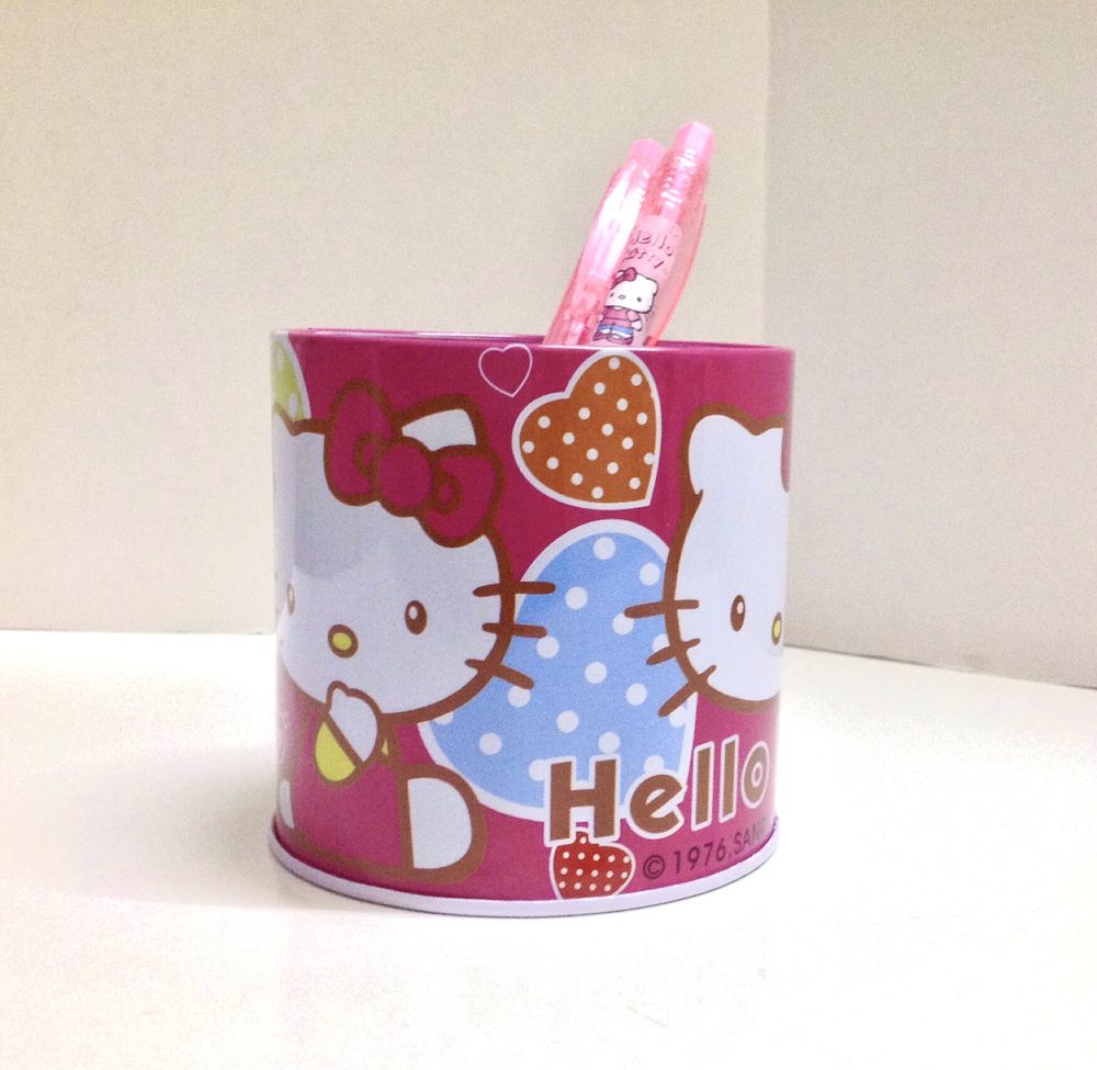Lata Hello Kitty para canetas