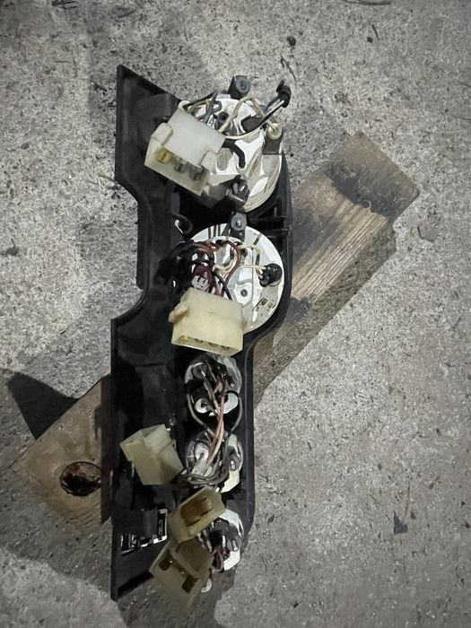 Приборка на жигулі 2106