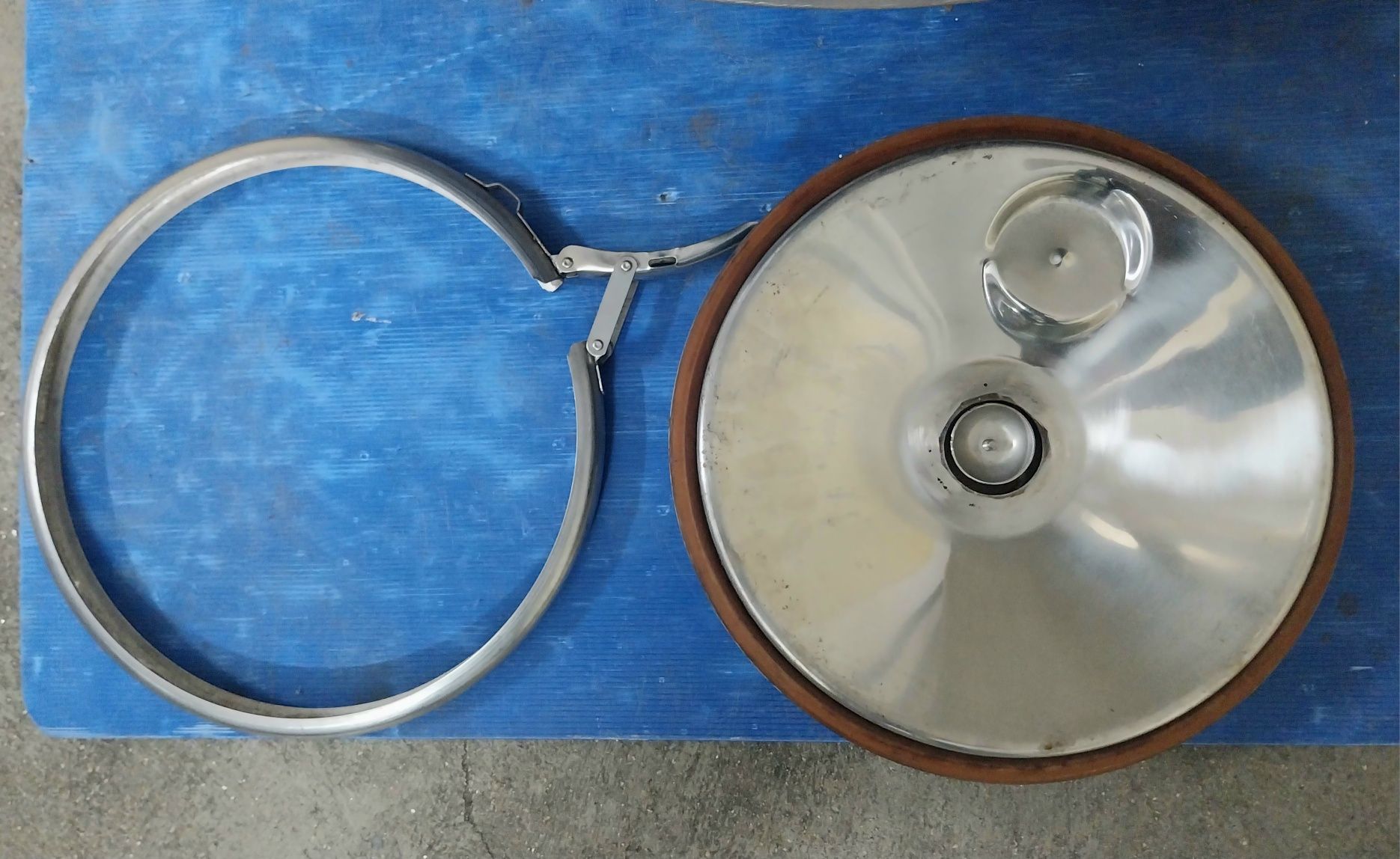 Cuba de 550L c/ nova , lavada e pronta a usar.Possibilidade de entrega